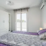 Schoenes Haus In Mit Privatem Parkplatz By Interhome